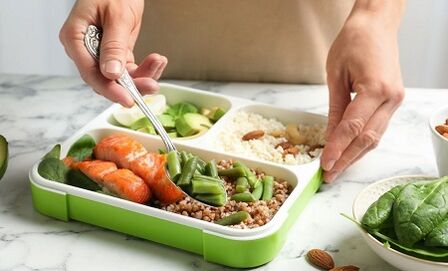 Nutritional correction to lose weight in the stomach and side areas